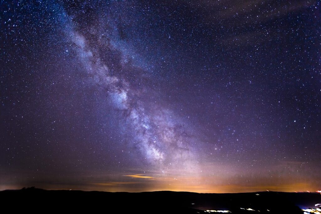 星空観察を楽しむための子供向けツアーはどこで開催される？