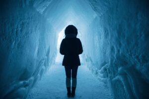 洞窟探検を子連れで楽しむためのおすすめツアーは？