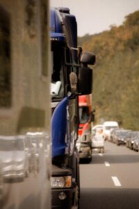 GW帰省時の渋滞予測はいつがピークになるのか？