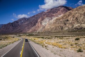 ゴールデンウィークに家族旅行を車なしで楽しむ方法は？