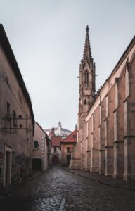 ゴールデンウィークの家族旅行におすすめの雨の日プランは？