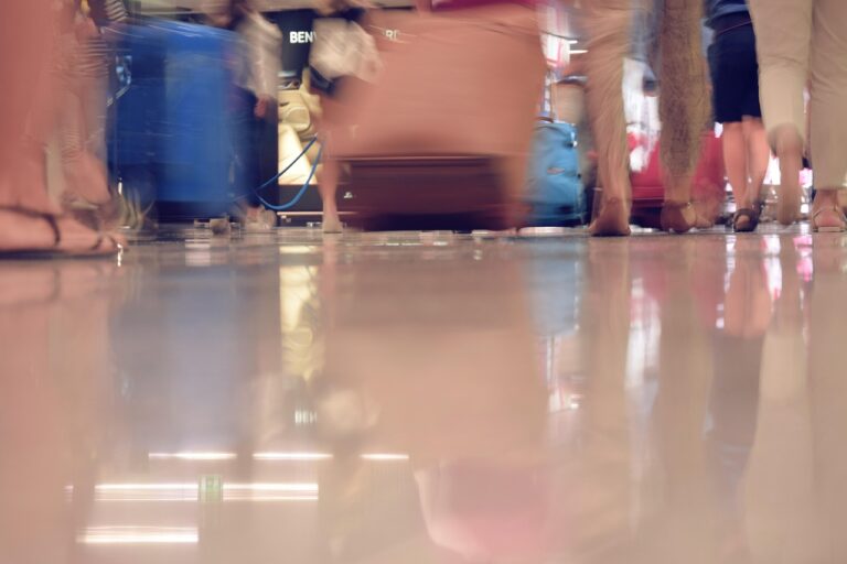 ゴールデンウィークの家族旅行で電車移動を楽にするためのポイントは？