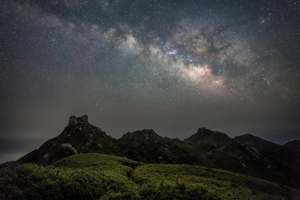 ゴールデンウィークに家族旅行で訪れるべき星空観察スポットは？